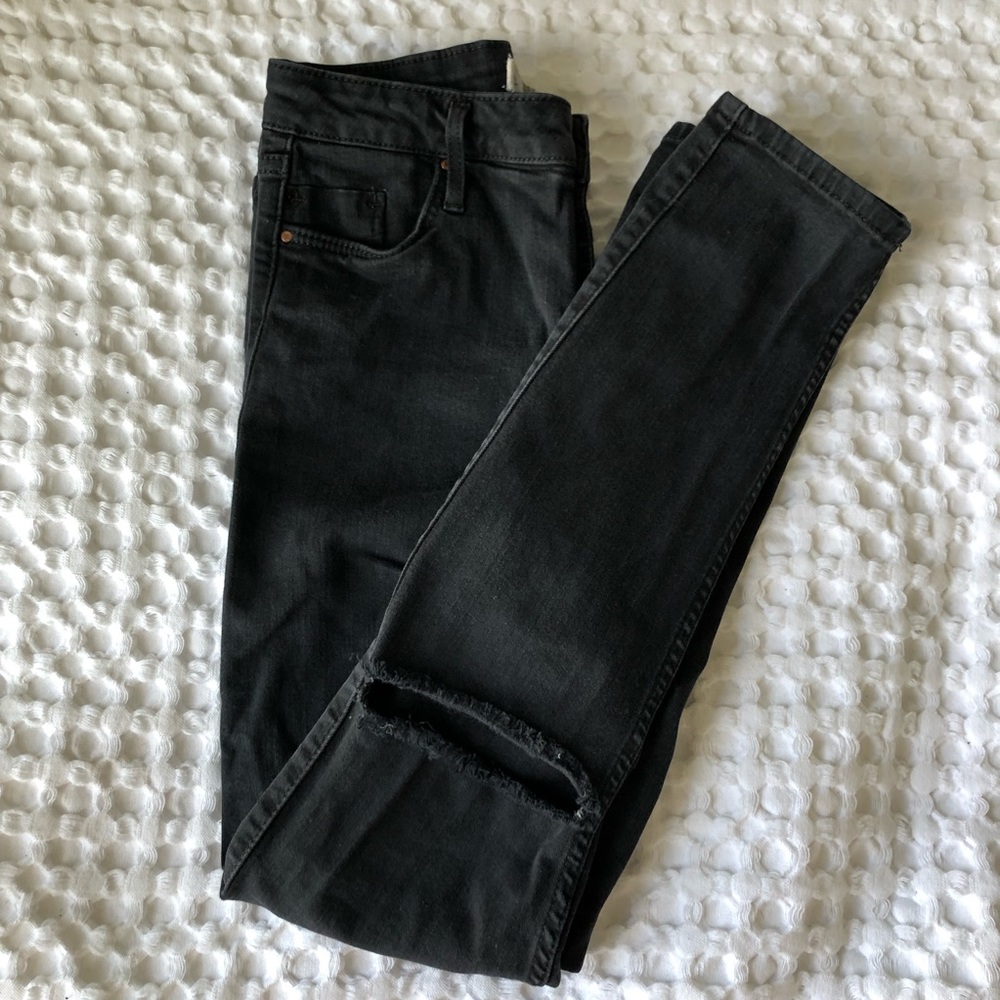 Topshop Black Ripped Jamie Jeans